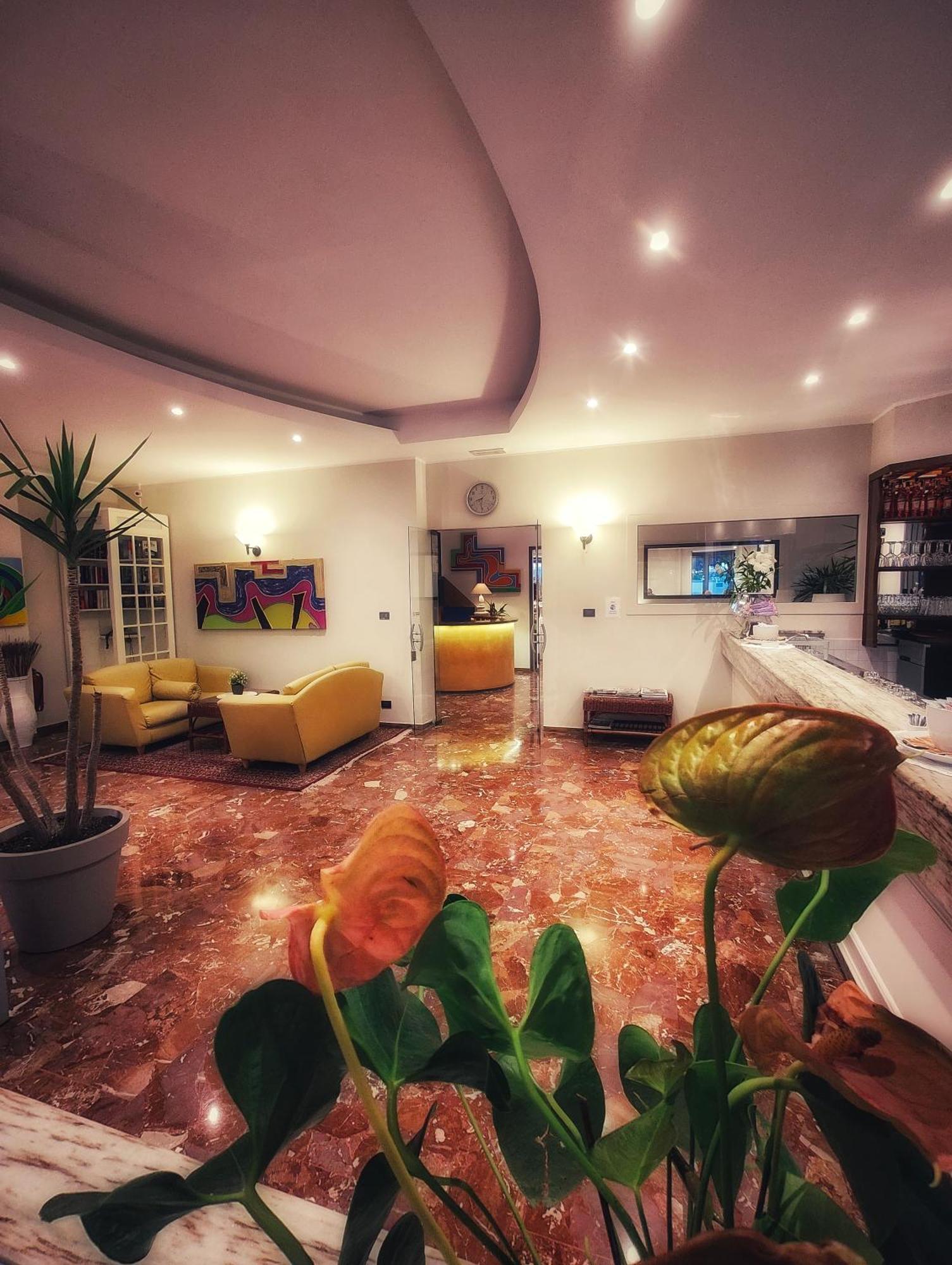 Hotel Gambrinus Лидо ди Йезоло Екстериор снимка